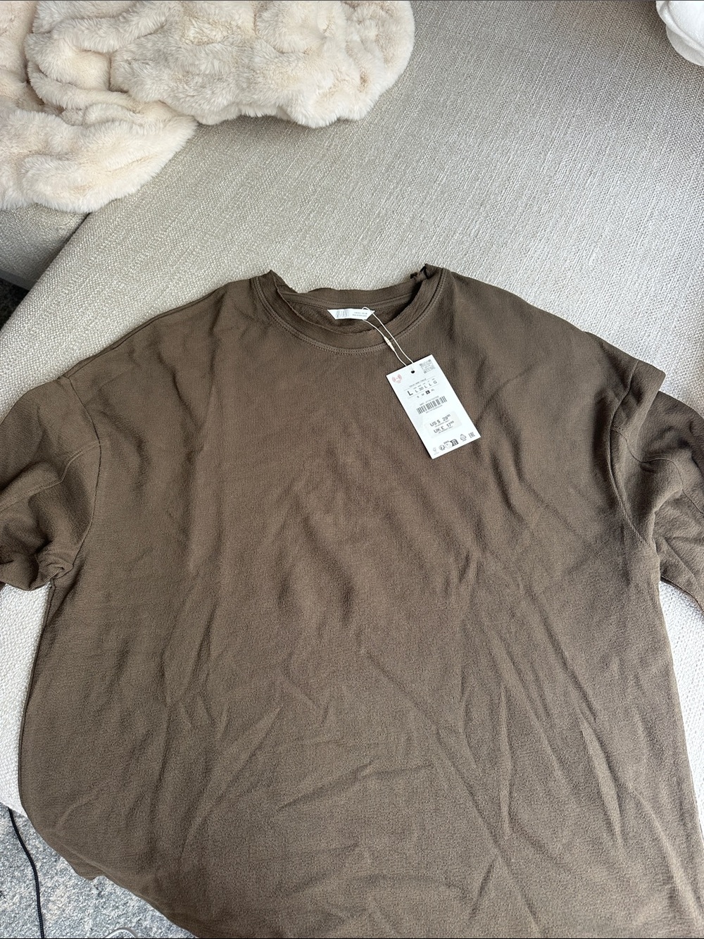 Long Sleeve Crewneck T-Shirt in Dark Brown/Green
